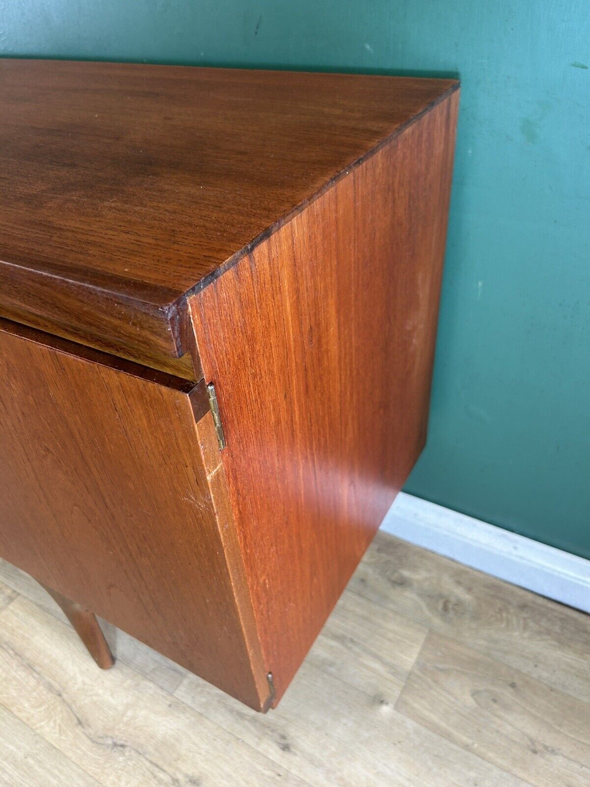 Retro Vintage Mid Century Teak Sideboard By Greaves& Thomas-Courier