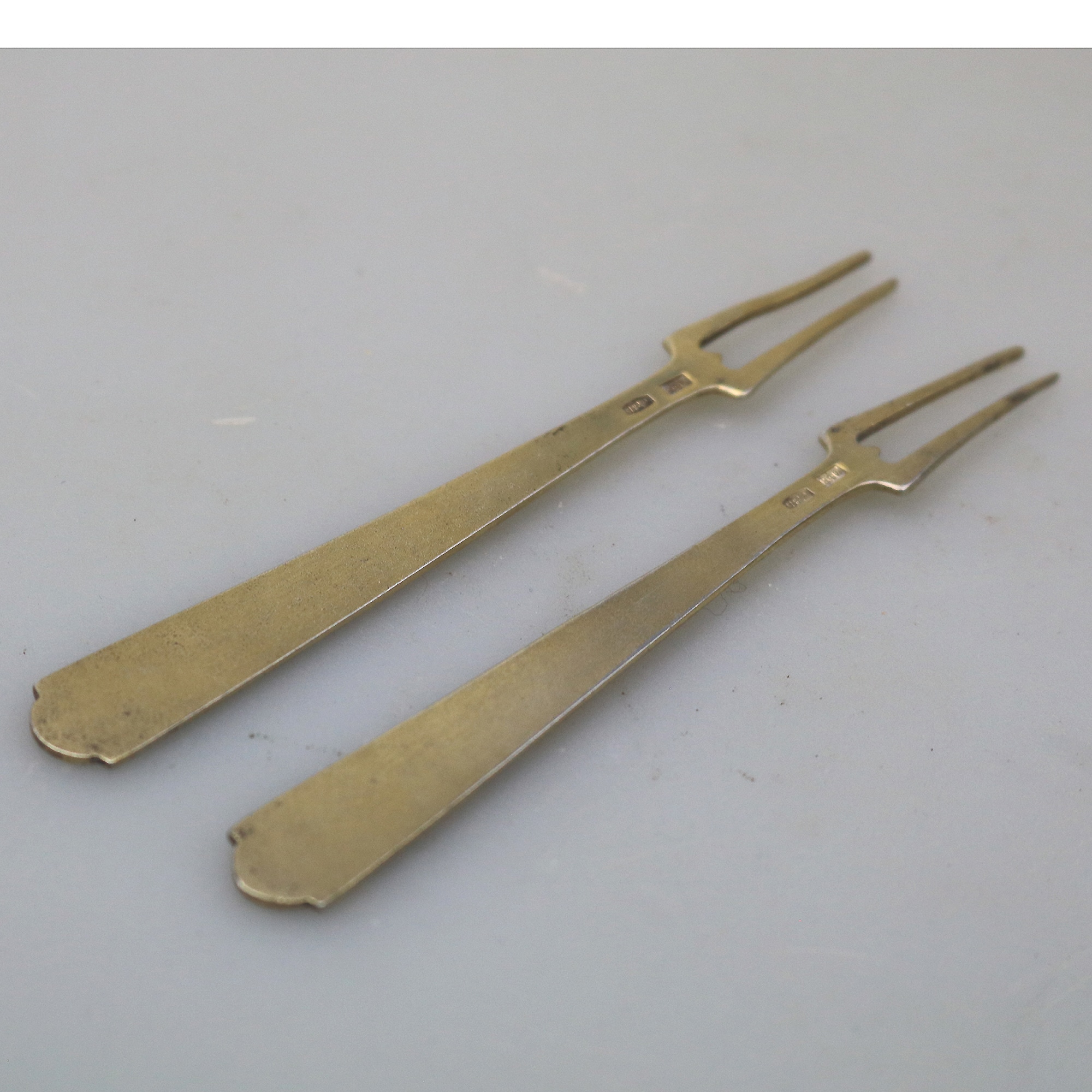 A good pair of Russian 875 solid silver gilt & enamel serving Lemon Forks C.1940+