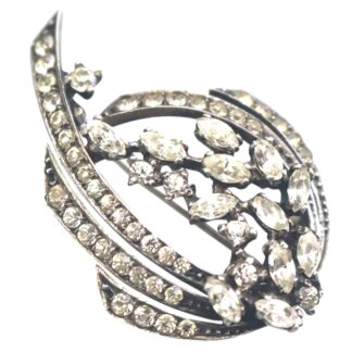 A vintage quality 925 solid silver & diamante Brooch - gift boxed 9g C.20thC