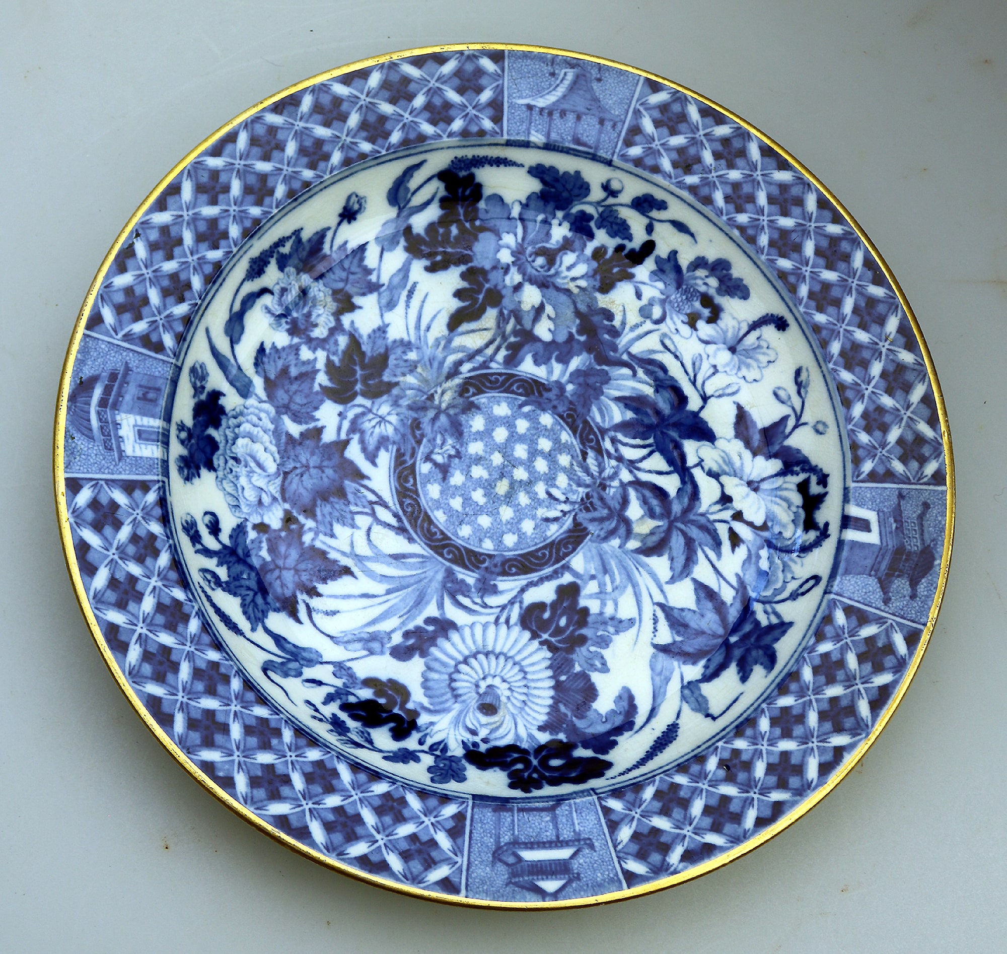 A rare antique Georgian B&W transferware Wedgwood pottery hibiscus Soup Plate C.1810