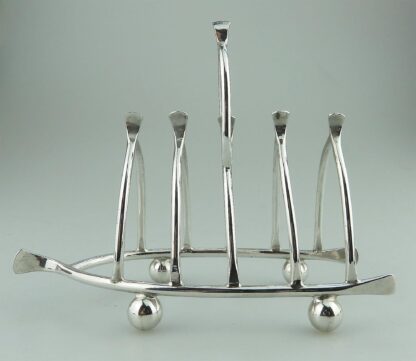 An antique novelty silver plated lucky Chicken Wishbone Toast Rack C.1920 - Image 3