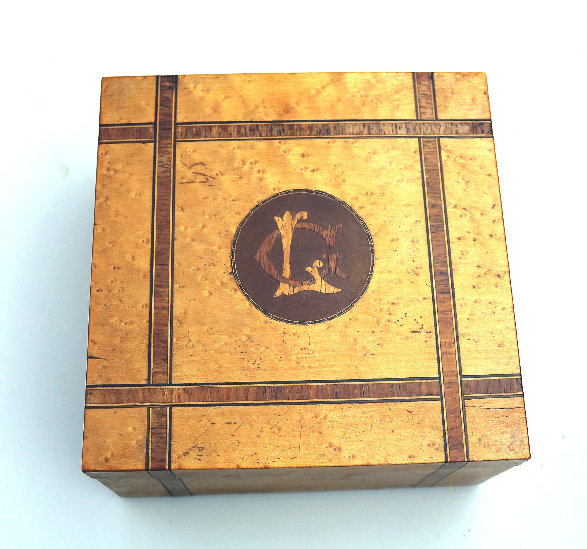 A good quality & very pretty antique Victorian inlaid & cross banded Box C.19thC