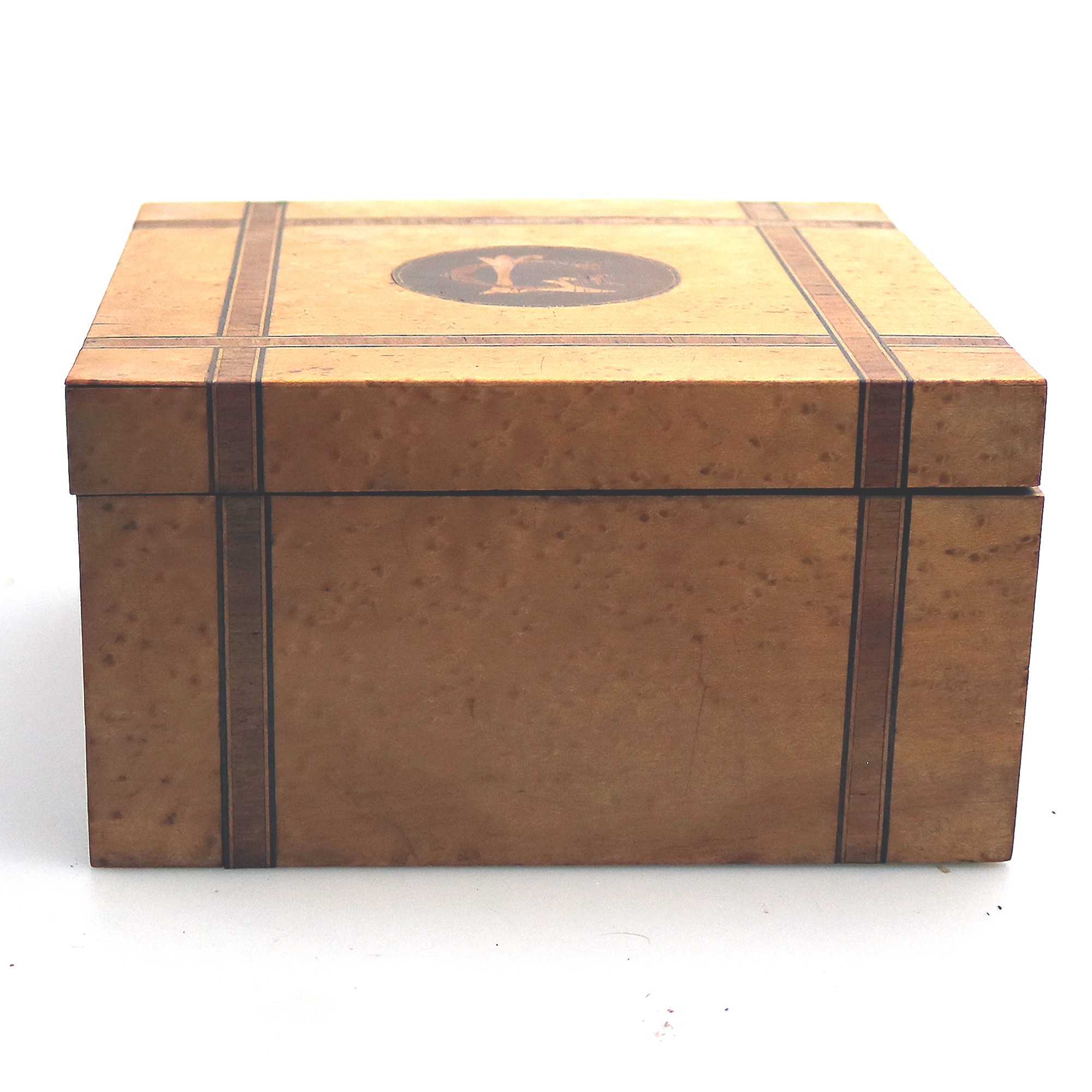 A good quality & very pretty antique Victorian inlaid & cross banded Box C.19thC