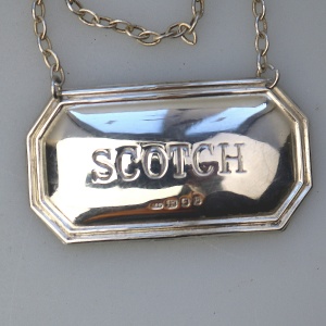 English solid silver Scotch Decanter Label Ticket by Richards & Knight C.1970