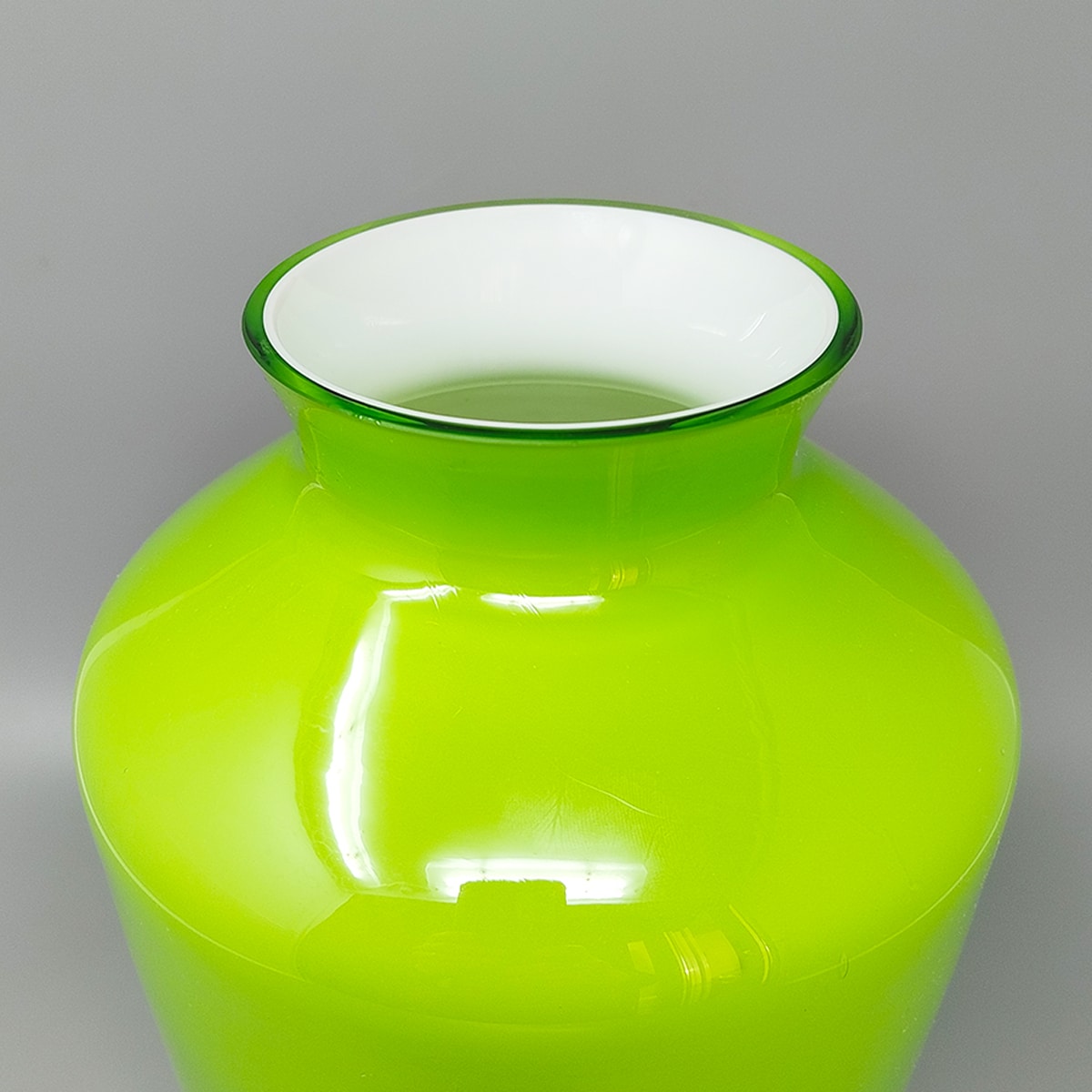1970s Gorgeous Green Vase by Ind. Vetraria Valdarnese. Made in Italy