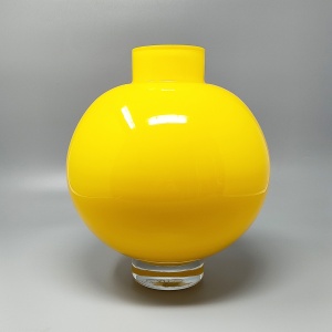 1970s Gorgeous Yellow Vase by Ind. Vetraria Valdarnese. Made in Italy