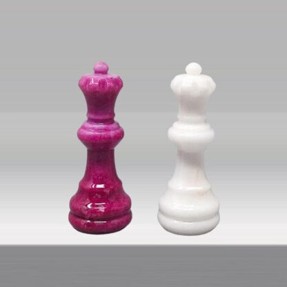 1970s Stunning Pink and White Chess Set in Volterra Alabaster Handmade Made in Italy - Image 8