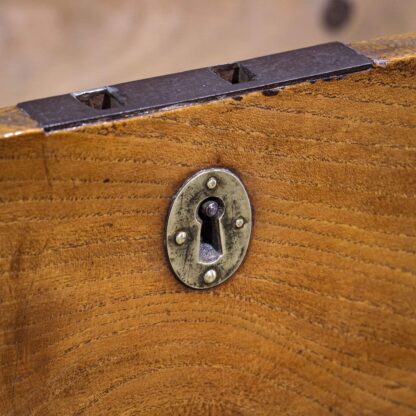 Country-house Elm Mule Chest - Image 12