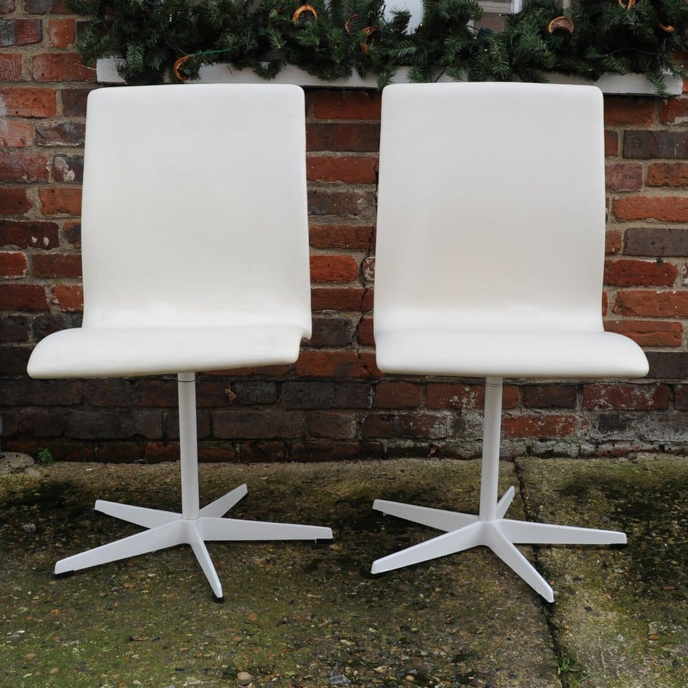 'Oxford' Swivel Chairs In White By Arne Jacobsen For Fritz Hansen, 1965, Set Of 4