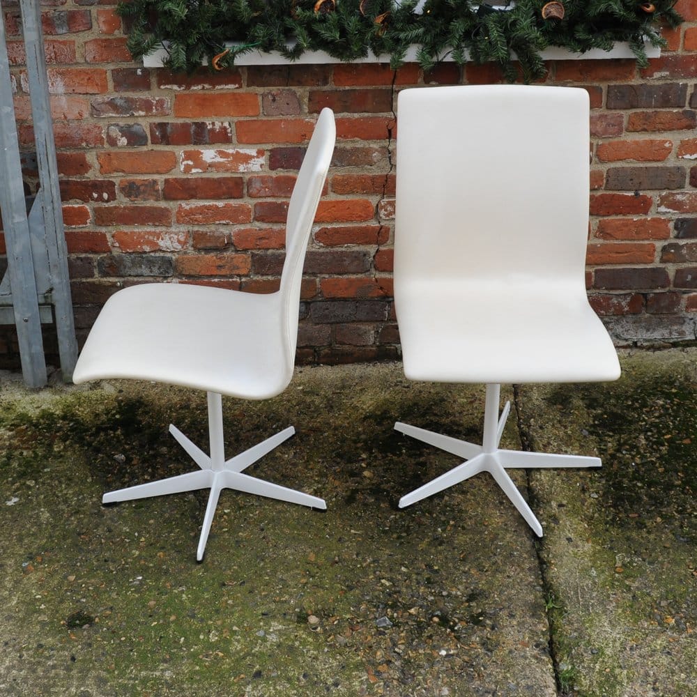 'Oxford' Swivel Chairs In White By Arne Jacobsen For Fritz Hansen, 1965, Set Of 4