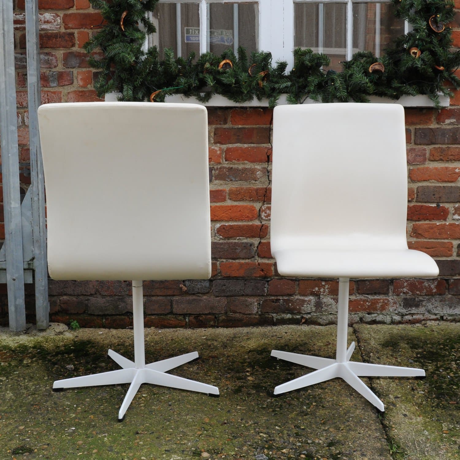 'Oxford' Swivel Chairs In White By Arne Jacobsen For Fritz Hansen, 1965, Set Of 4