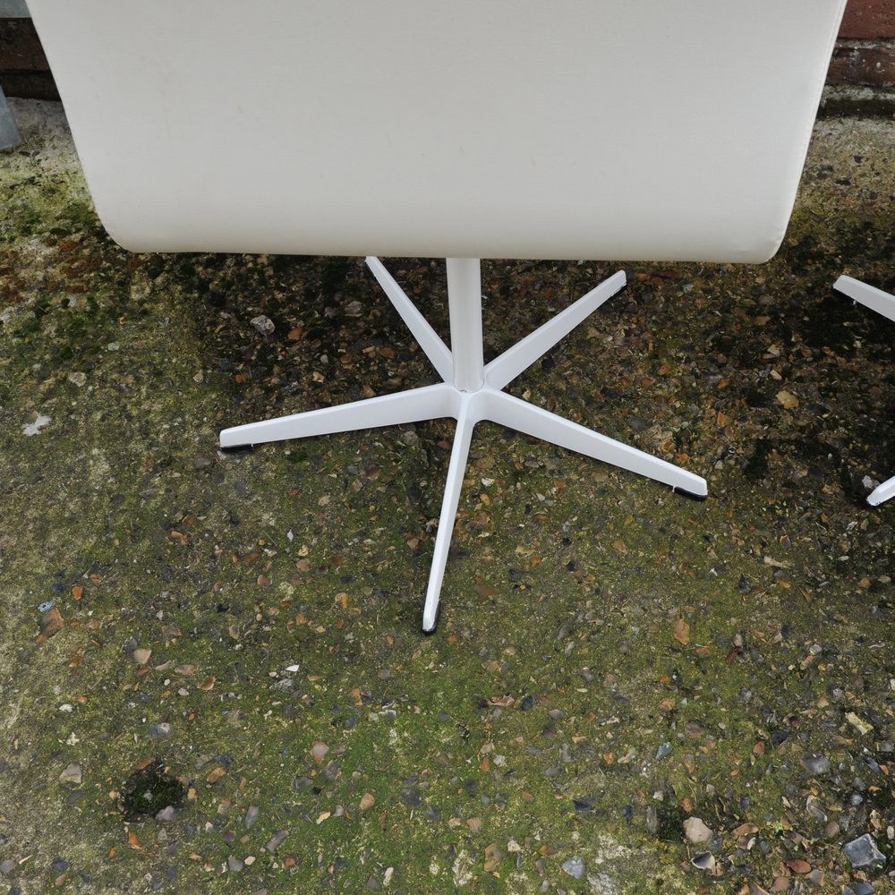 'Oxford' Swivel Chairs In White By Arne Jacobsen For Fritz Hansen, 1965, Set Of 4