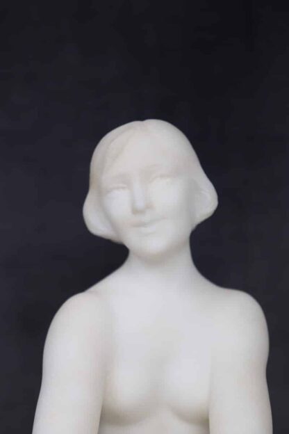 Art Deco Sculpture In White Marble - Image 3