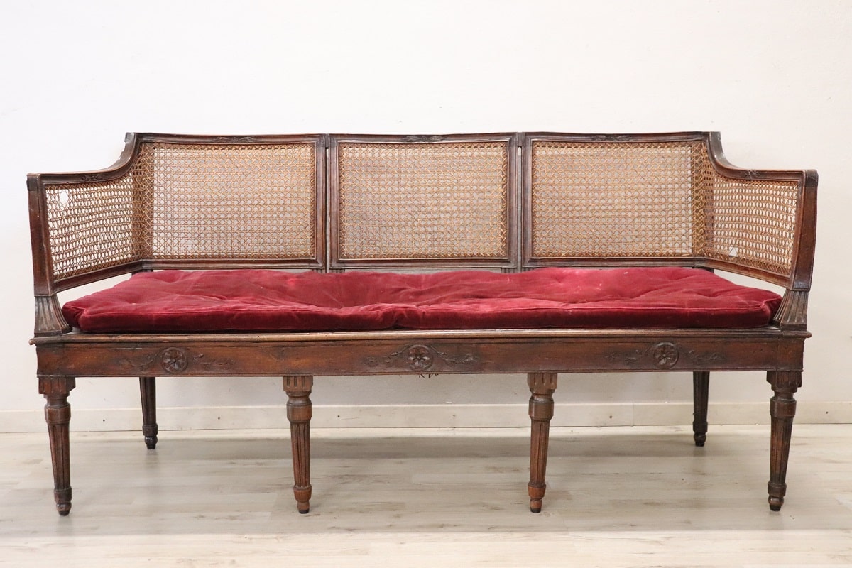 Antique Living Room Set In Walnut And Vienna Straw