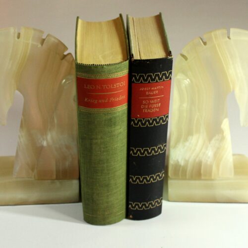 Alabaster horse head bookends, a pair, Vintage from the 60s