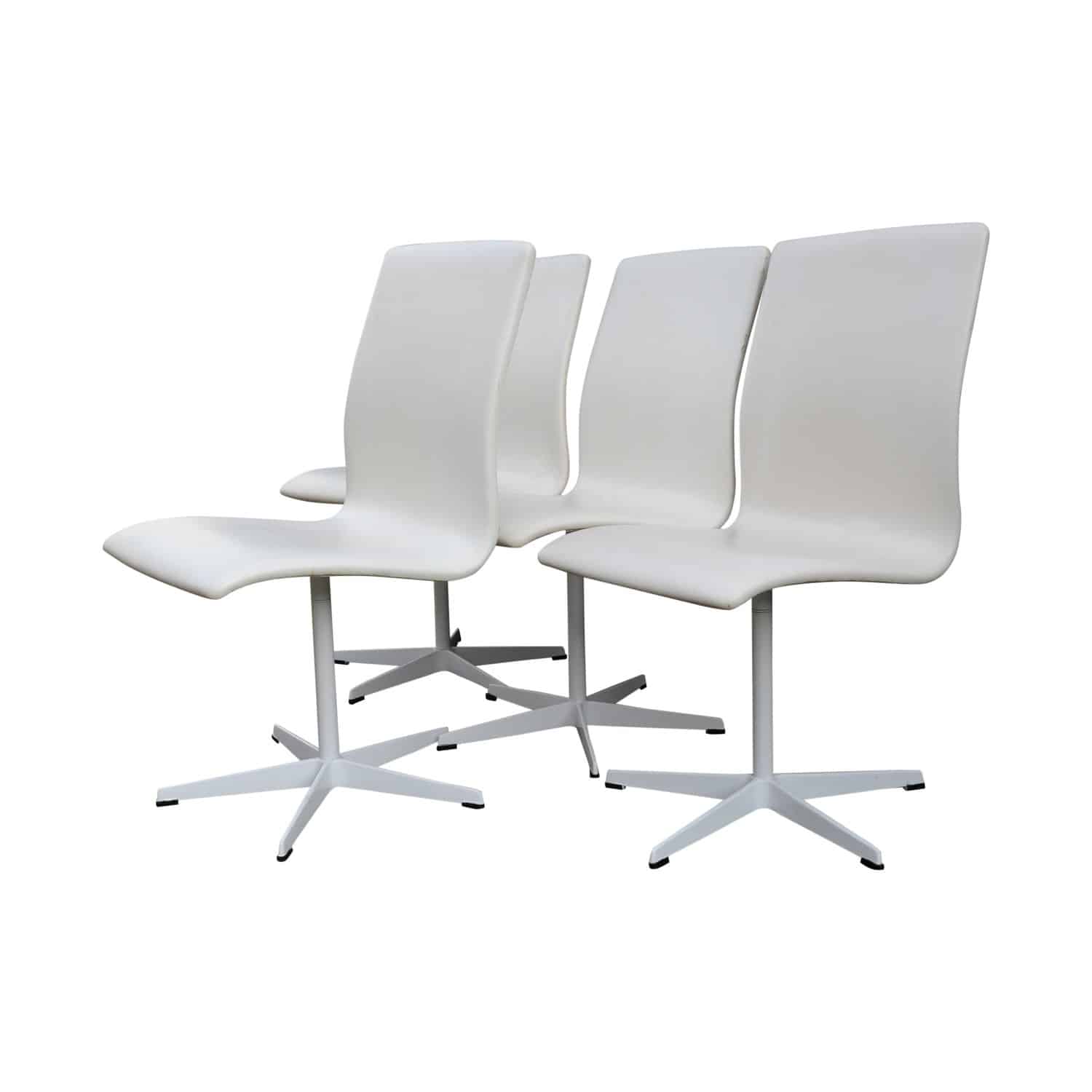 'Oxford' Swivel Chairs In White By Arne Jacobsen For Fritz Hansen, 1965, Set Of 4