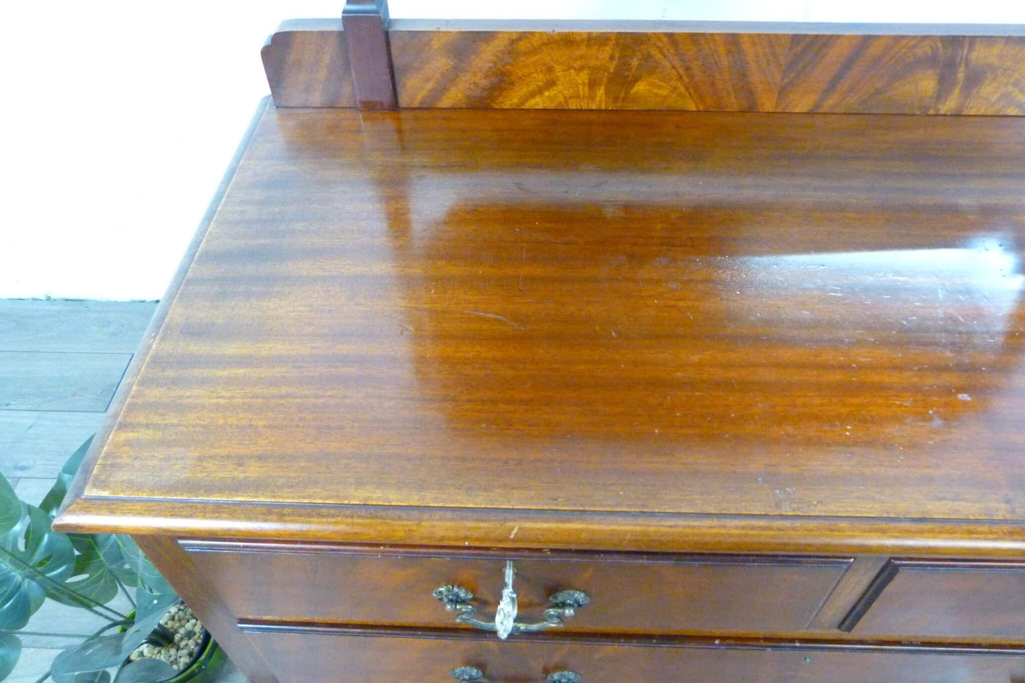 Early 20th Century Mahogany Dressing Table on Cabriolet Legs