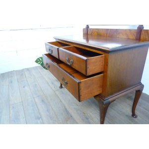 Early 20th Century Mahogany Dressing Table on Cabriolet Legs