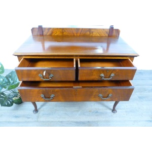 Early 20th Century Mahogany Dressing Table on Cabriolet Legs
