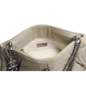 Chanel Grey Lambskin Pleated Hand Bag With Ruthenium-Finish Chain Link Straps