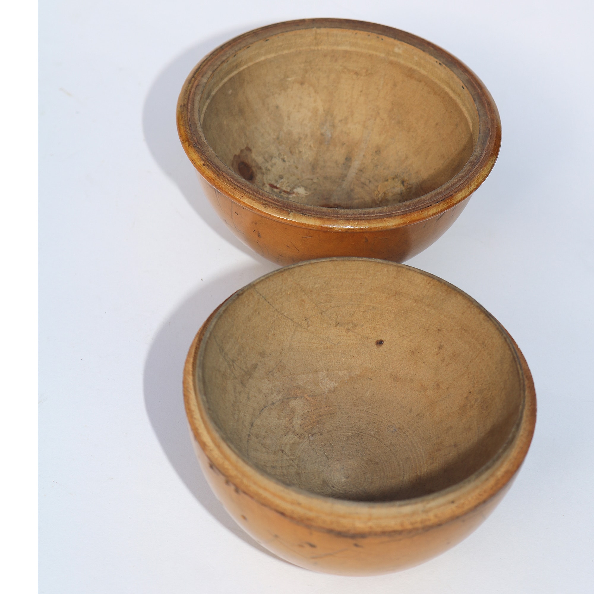An antique Victorian sycamore Mauchline Ware String Box Tynemouth Haven C.1900