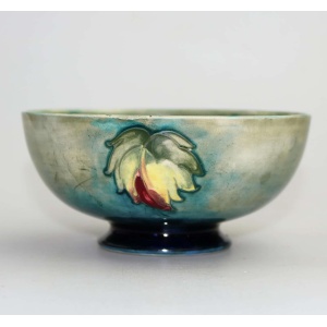 A good William Moorcroft antique British Art Pottery leaf & berry Bowl C.1928