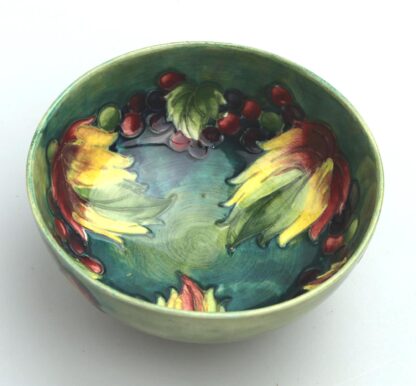 A good William Moorcroft antique British Art Pottery leaf & berry Bowl C.1928 - Image 6