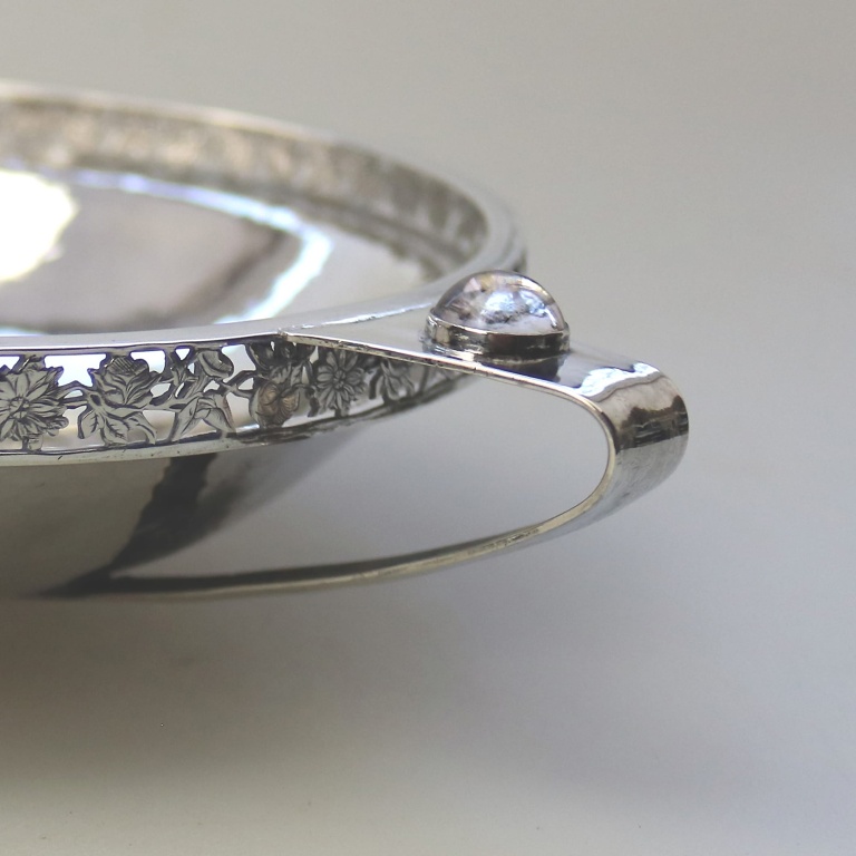 An extremely rare and good A E Jones antique Arts & Crafts English solid silver cabochon set large Bowl 252g C.1910 - Image 2