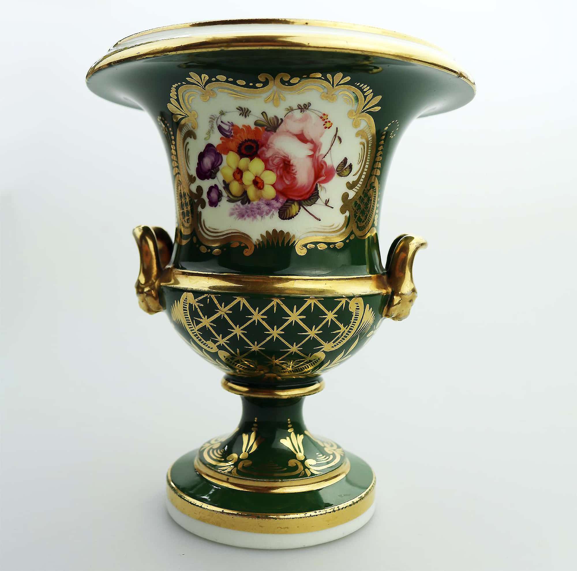 An antique English porcelain Campana Urn Vase finely hand-painted C.early 19thC