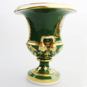 An antique English porcelain Campana Urn Vase finely hand-painted C.early 19thC