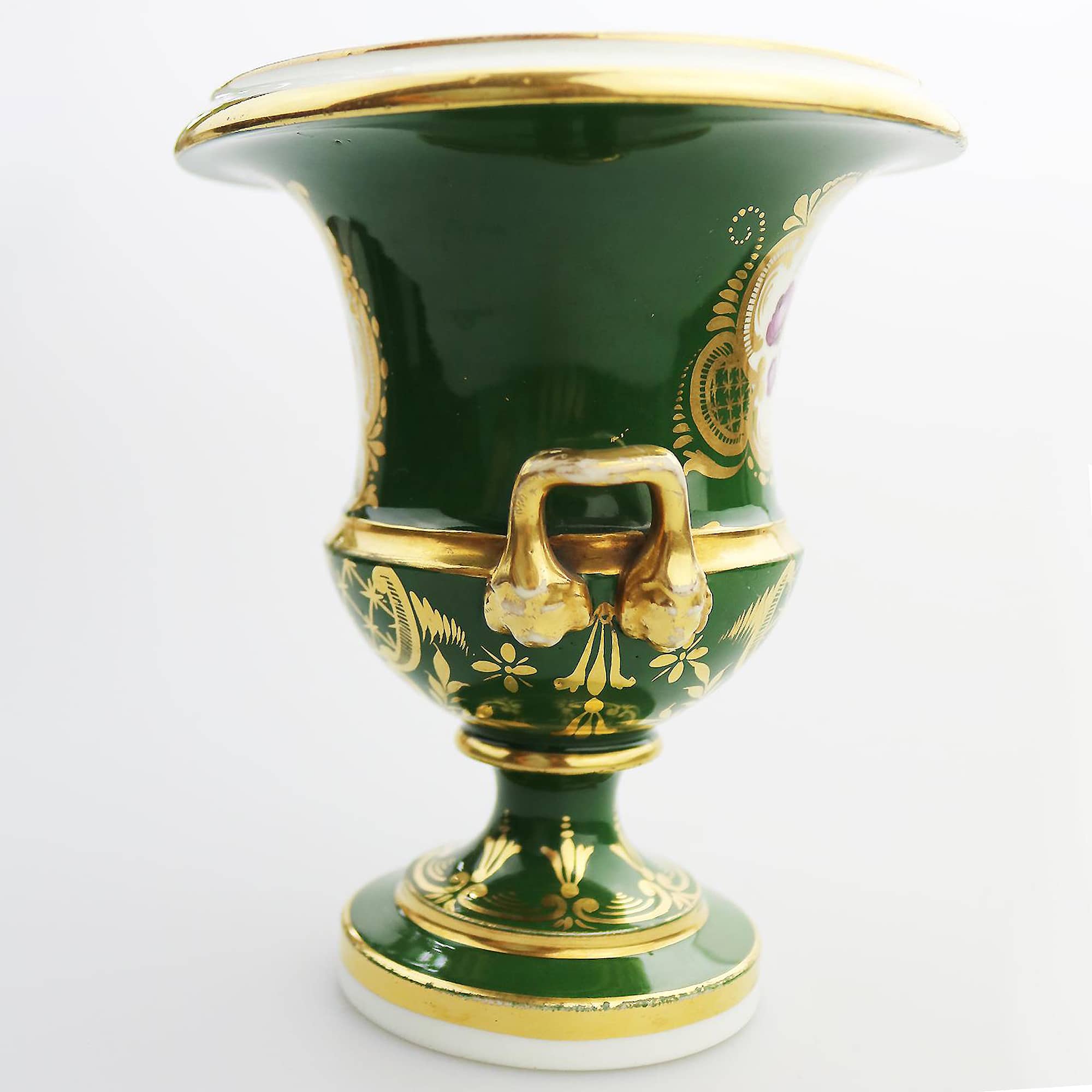 An antique English porcelain Campana Urn Vase finely hand-painted C.early 19thC