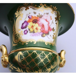 An antique English porcelain Campana Urn Vase finely hand-painted C.early 19thC