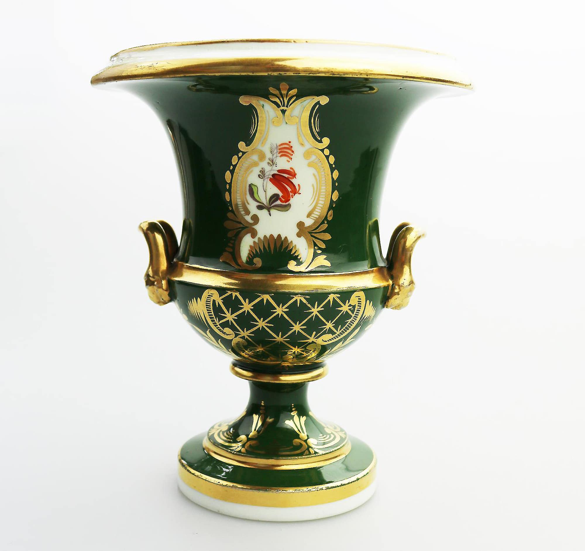 An antique English porcelain Campana Urn Vase finely hand-painted C.early 19thC