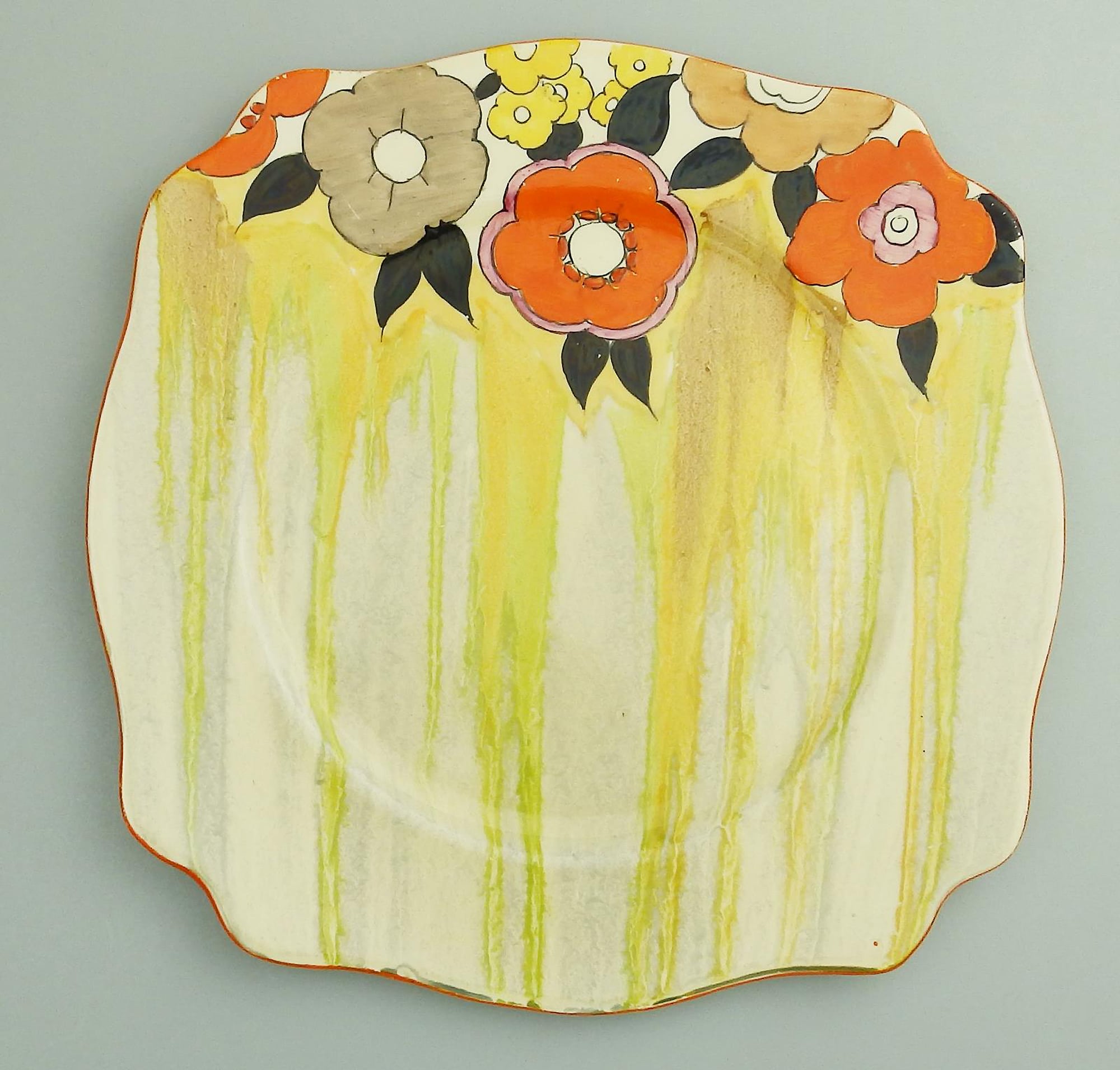 A lovely antique Art Deco Clarice Cliff Bizarre Lydiat Leda pottery Plate c.1930