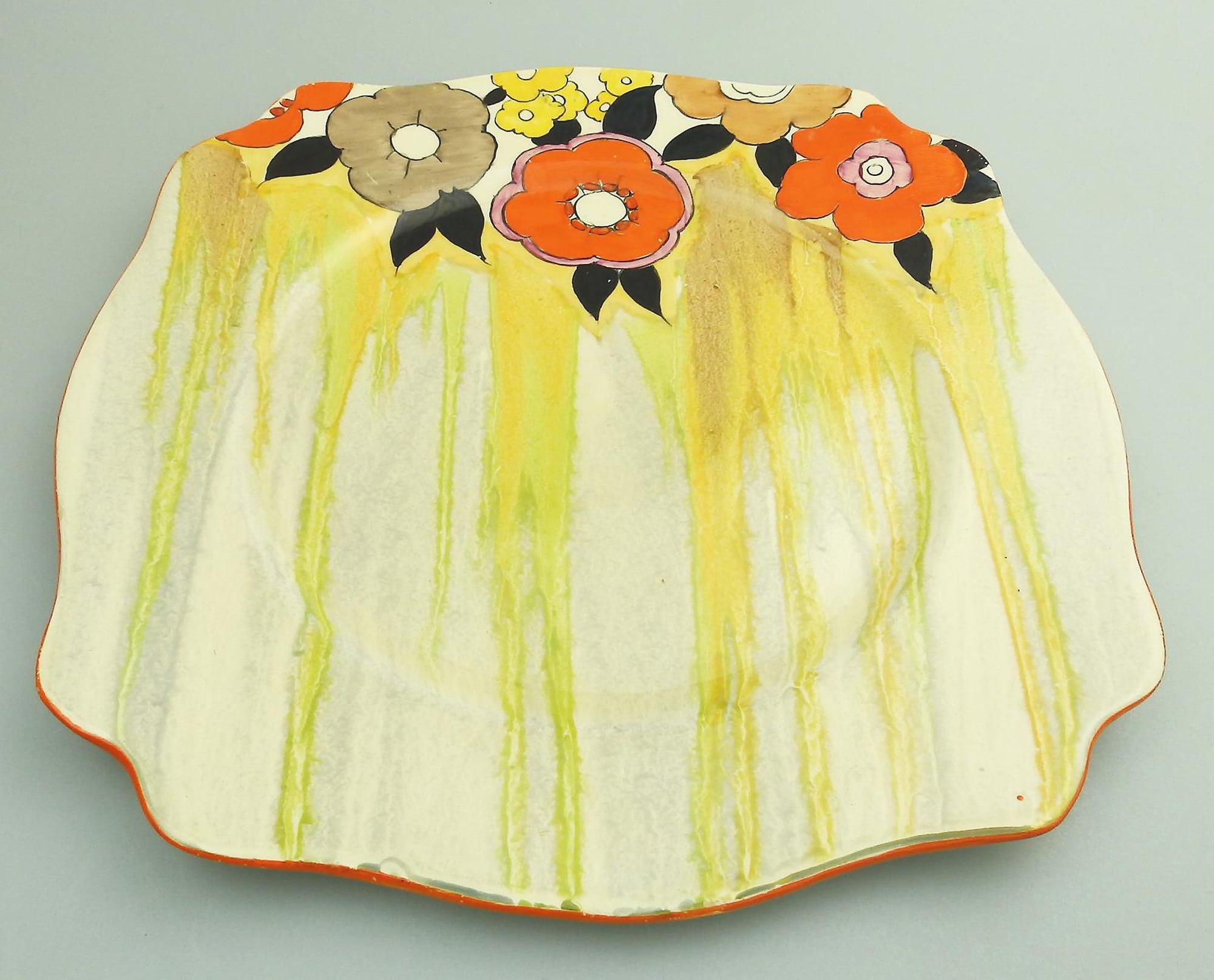 A lovely antique Art Deco Clarice Cliff Bizarre Lydiat Leda pottery Plate c.1930