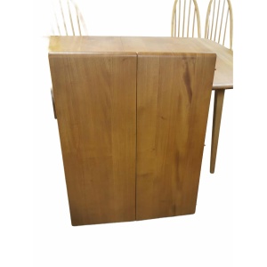 Ercol Grand Windsor Extending Dining Table