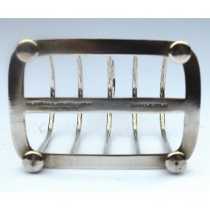An antique silver plated Toast Rack by Goldsmiths & Silversmiths C.1900