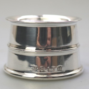 An attractive & good antique English solid silver & cranberry Inkwell C.1904