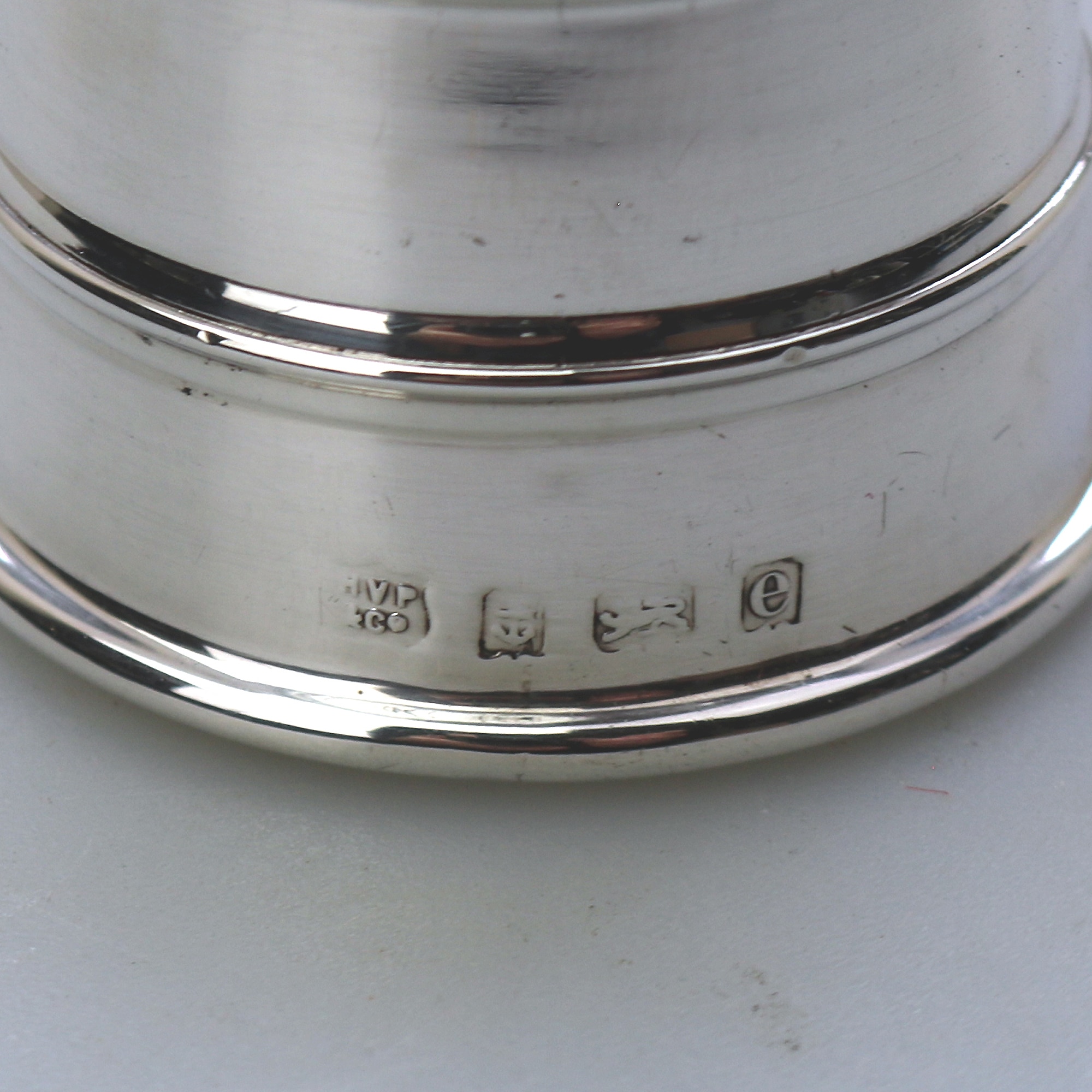 An attractive & good antique English solid silver & cranberry Inkwell C.1904