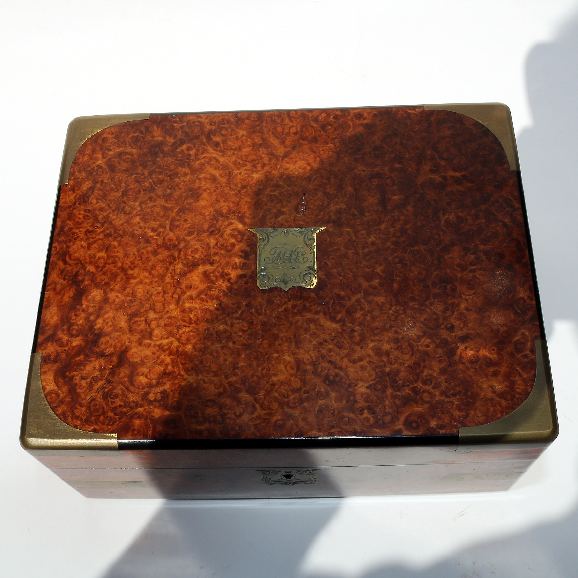 A very superior antique Victorian burr-walnut fitted Jewellery Box C.19thC