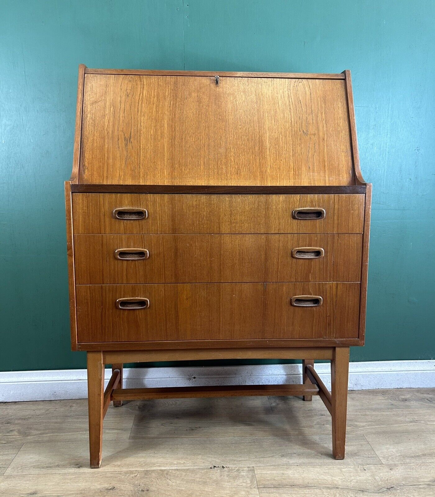 Retro Vintage Mid Century Danish 🇩🇰 Teak Bureau Desk-Courier