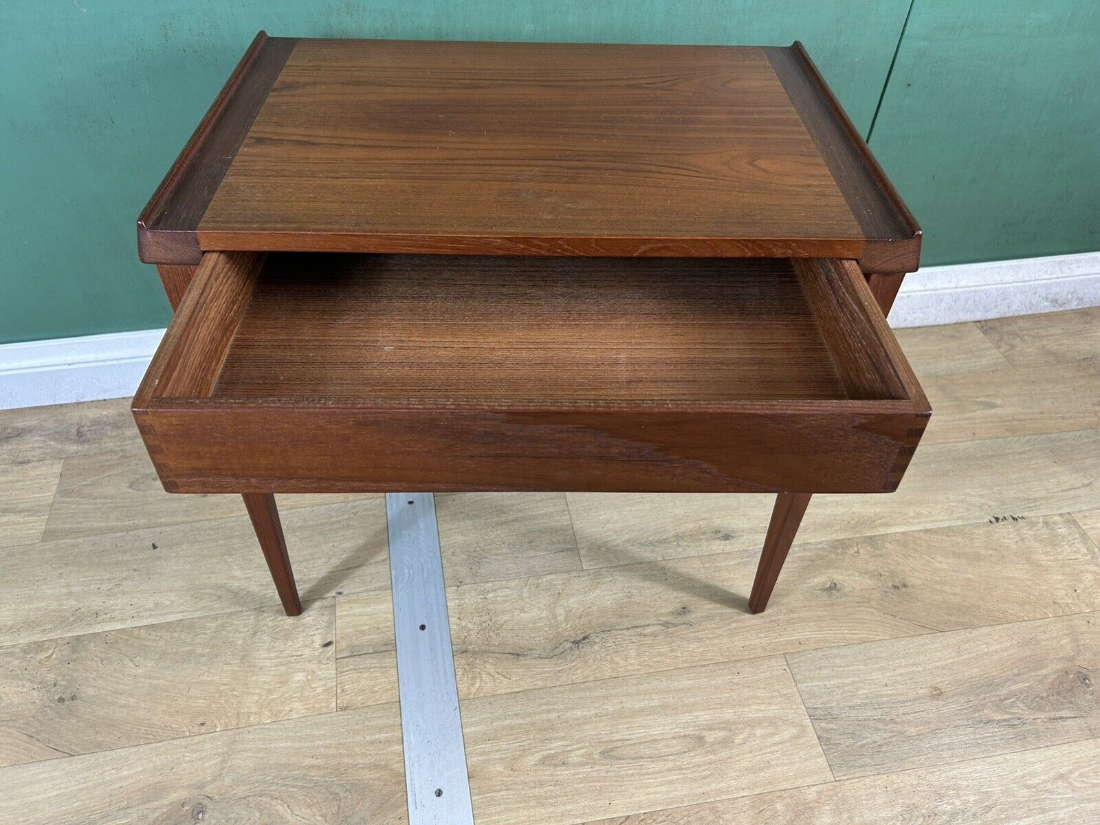 Retro Vintage Mid Century Danish 🇩🇰 Teak Side Console Table By KT-Courier