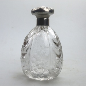 A very rare William Comyns antique English solid silver & rock crystal Scent Bottle C.1902