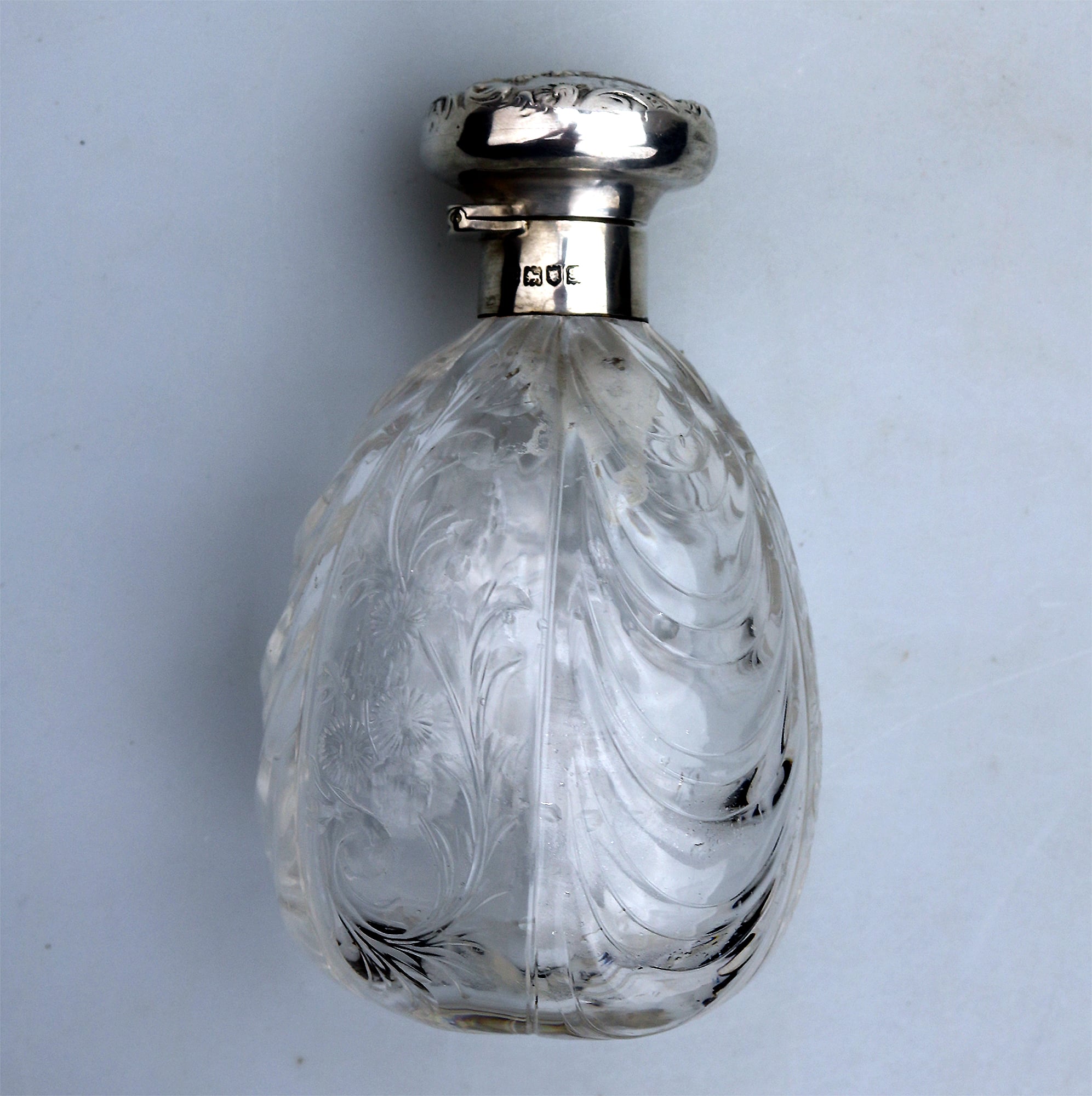 A very rare William Comyns antique English solid silver & rock crystal Scent Bottle C.1902