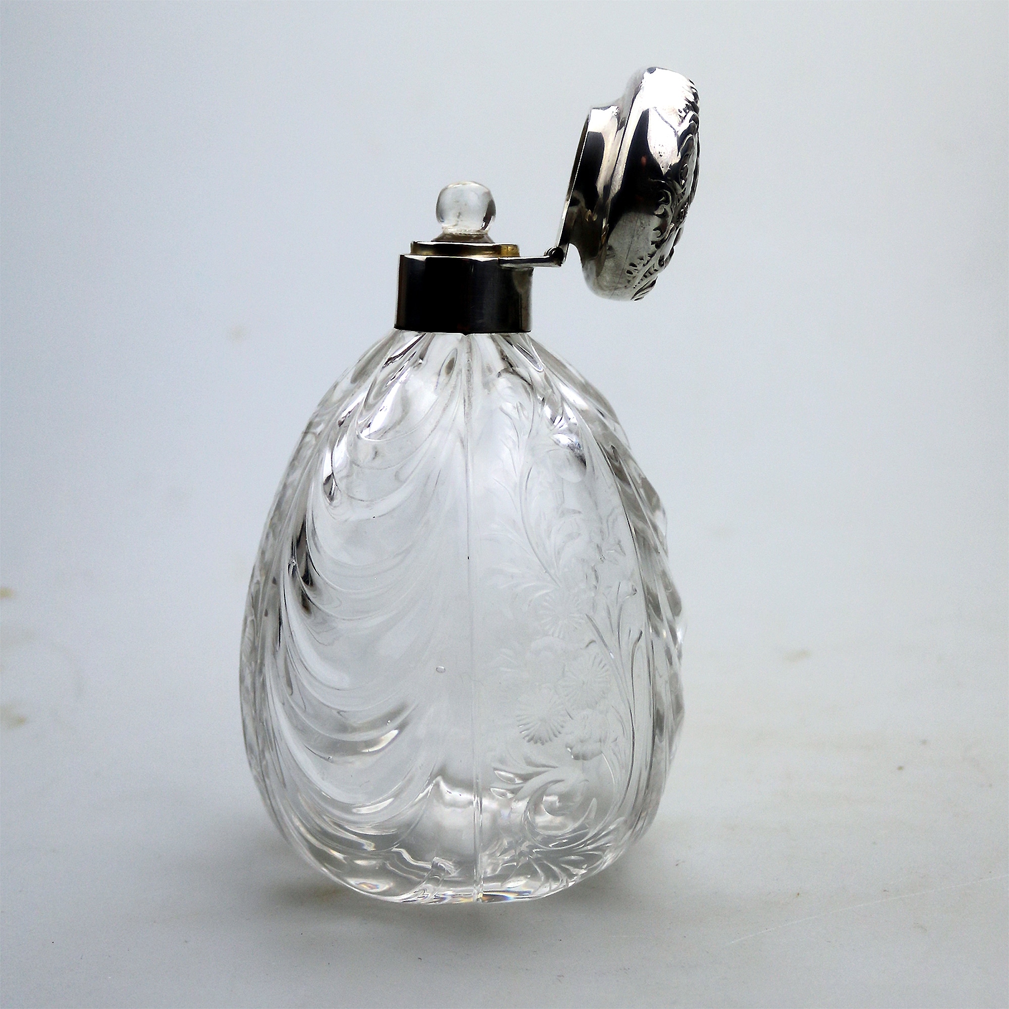 A very rare William Comyns antique English solid silver & rock crystal Scent Bottle C.1902