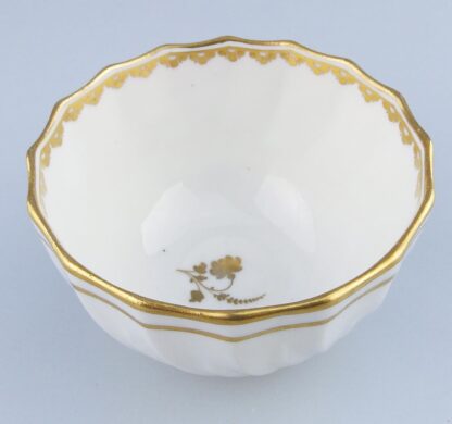 An antique Georgian Royal Crown Derby moulded porcelain gilt Tea Bowl C.1784+ - Image 2