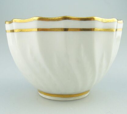 An antique Georgian Royal Crown Derby moulded porcelain gilt Tea Bowl C.1784+ - Image 3
