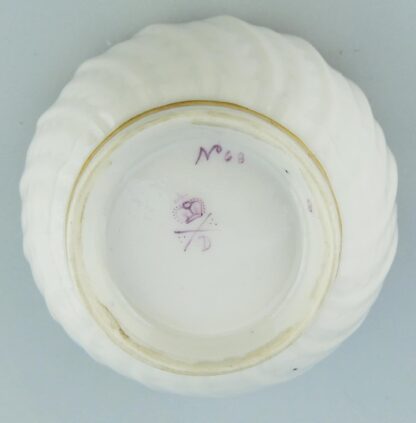 An antique Georgian Royal Crown Derby moulded porcelain gilt Tea Bowl C.1784+ - Image 5