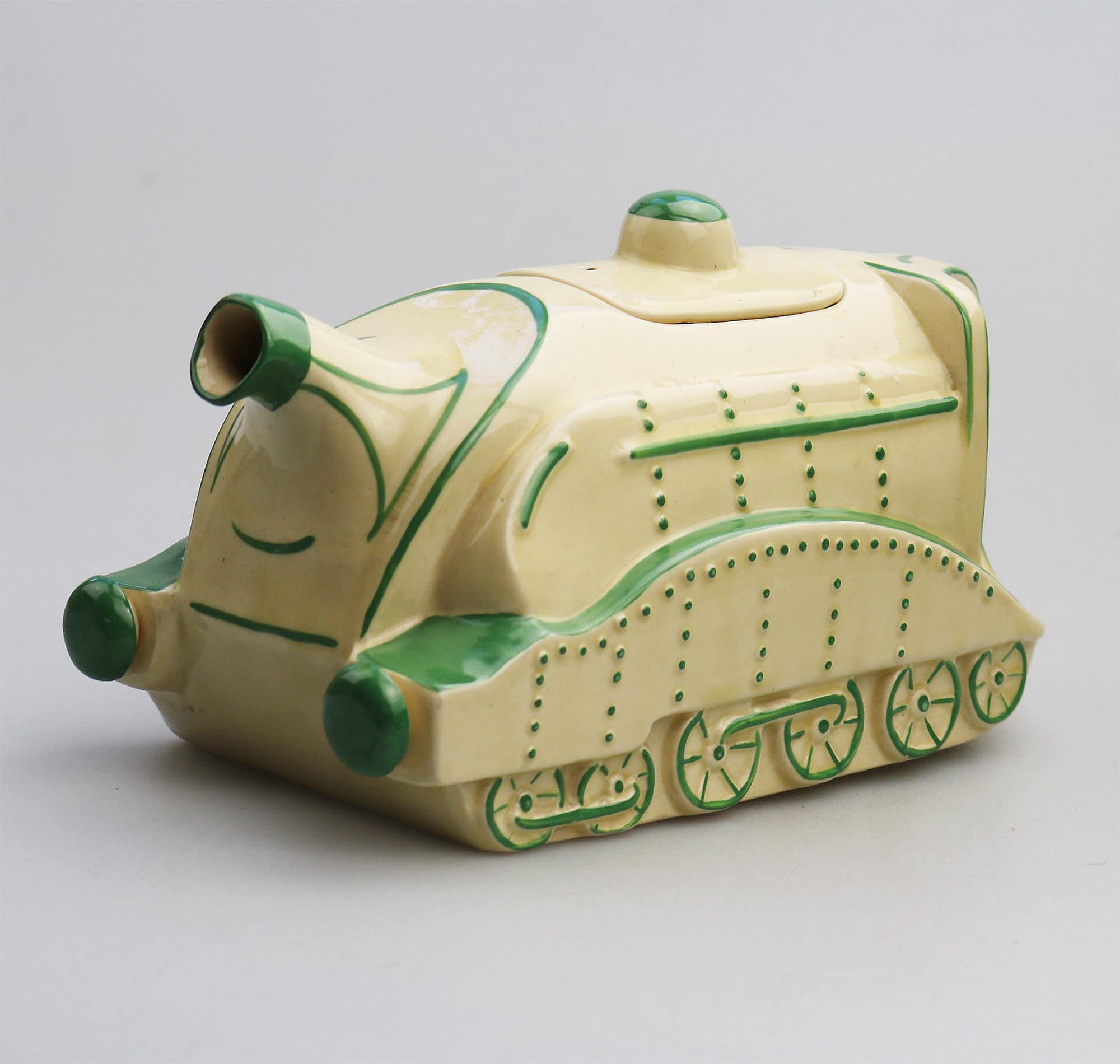 An extremely rare Art Deco Mallard Train pottery Sadler railwayana Teapot C.1930's