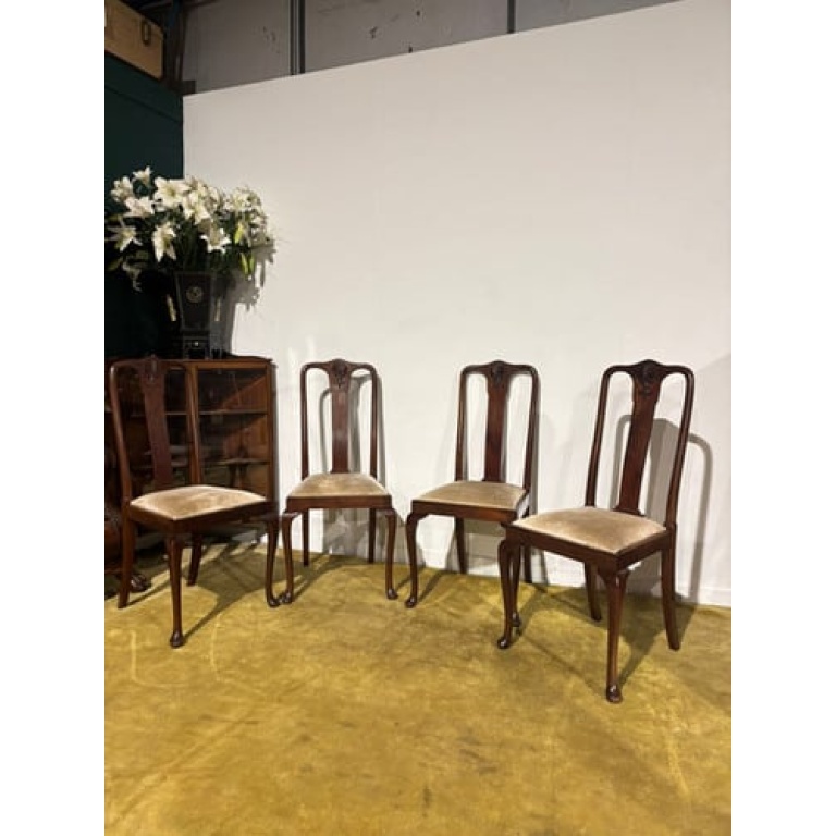 Set Of Four Mahogany Queen Anne Style Dining Chairs